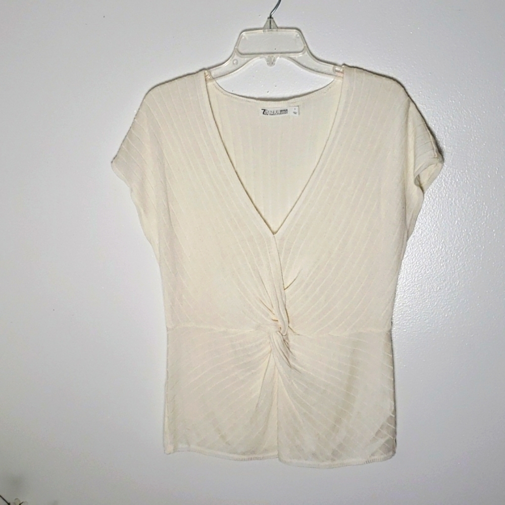 7th Ave NY&CO white twist front blouse sweater top. Women's size large.